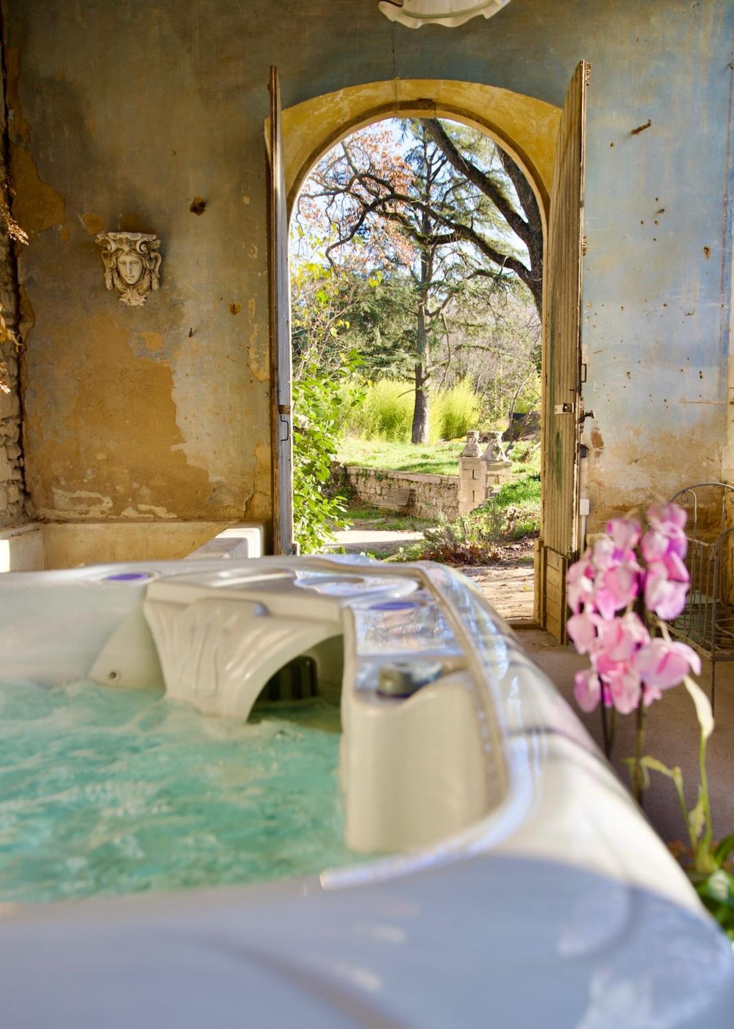 Chambres D'Hotes B&B - Chateau De Sienne Proche Avignon Orange Piscine Riviere Chusclan 외부 사진