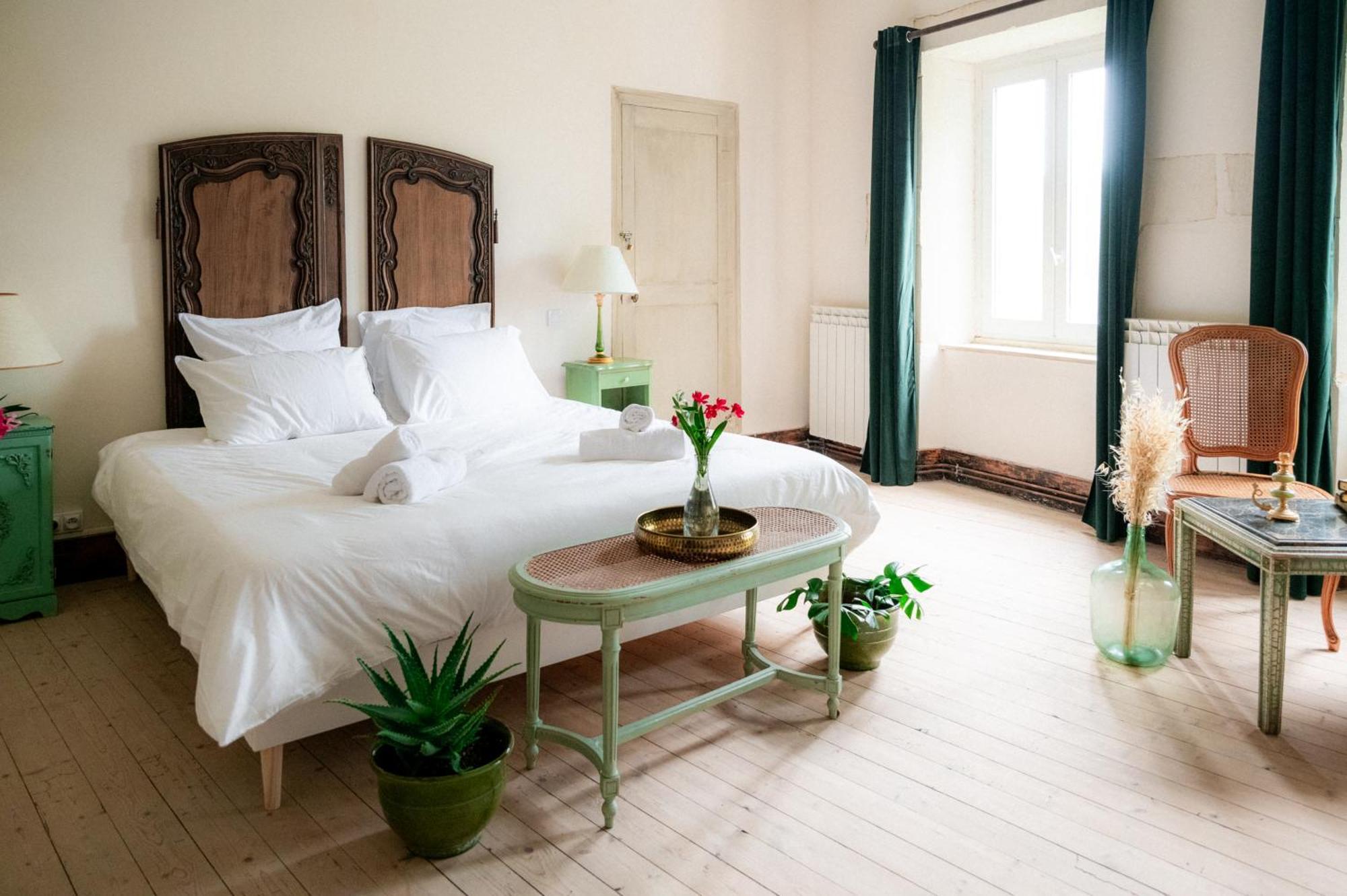 Chambres D'Hotes B&B - Chateau De Sienne Proche Avignon Orange Piscine Riviere Chusclan 외부 사진